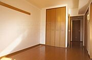 洋室（702号室の反転画像です。※現況優先）