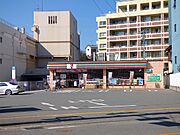 セブンイレブン西鉄二日市駅東店700ｍ