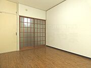 洋室（206の写真使用、現状優先となります。）