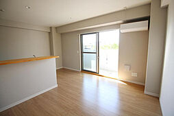 ユーミーマンション寺家駅前 102号室 1階1LDKのリビング/ダイニング