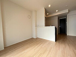 WBeC 106号室 1階1LDKのリビング/ダイニング