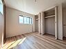 室内：【居室】採光、通風が心地よいお部屋です。