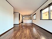 ●〇一日の中で多くの時間を過ごすことになる住まいだからこそ、いつも穏やかな空間であるように心掛けています。構成する建材などへの配慮が、住まう方の健康を守ります。小さなお子様がいるご家庭でも安心です〇●