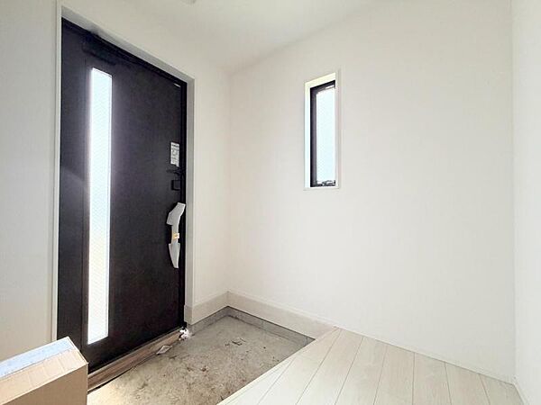 玄関を拡大表示