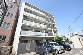 LaCASA江坂  ｜ 大阪府吹田市芳野町5番69号（賃貸マンション1LDK・5階・35.00㎡） その1