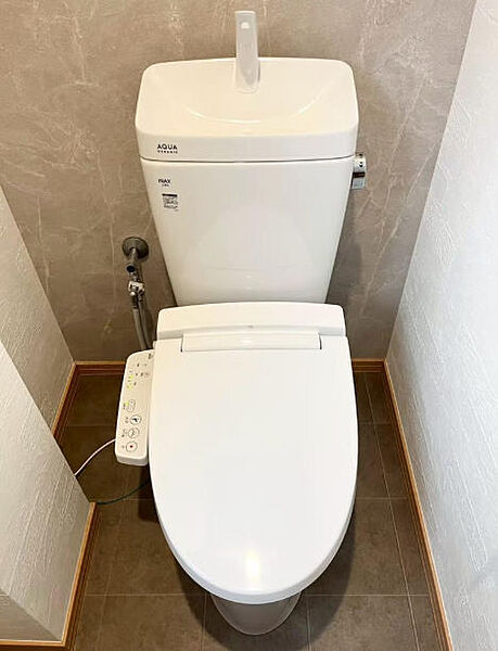 トイレを拡大表示