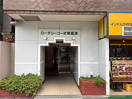 建物入り口