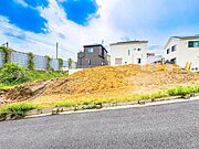 【現地外観：全4区画】