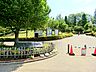 周辺：【ぼうさいの丘公園】2600ｍ　トランポリンがあります。浅い池や小さな噴水もあり子供に人気です。駐車場もあります。