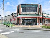 【そうてつローゼン　かしわ台店】　相鉄線かしわ台駅から徒歩5分くらいの所にある食品スーパーです。