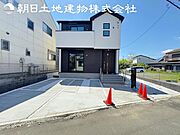 【外観】建物完成しました。完成済みの為、即内覧、即入居が可能です。あったらいいなの設備も充実してます。