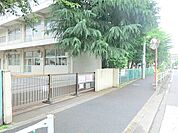 【桜台小学校】100ｍ　学校の周りに桜の木が沢山植えてあり、春になると他の小学校には無い景色が印象的です。