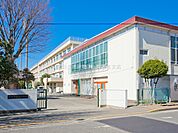 【座間市立東中学校】980ｍ　校庭が広く、春は桜がすごく綺麗に咲きます。 大凧祭りなどのイベント事もある活気ある学校です。