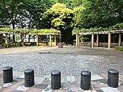 大塚公園（500m）