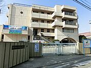 三郷市立早稲田小学校 700m