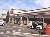 セブンイレブン足立興野1丁目店 226m