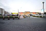 ヤオコー川口朝日店 1505m