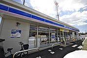 ローソン 草加瀬崎五丁目店 583m