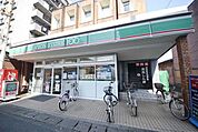 ローソンストア100草加住吉店 徒歩6分。 430m