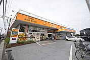 アコレ草加中根店 徒歩8分。 630m