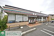 セブンイレブン草加清門南店 徒歩9分。 670m