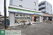 ファミリーマート草加弁天五丁目店 341m