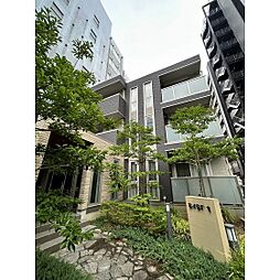 イーストナイン