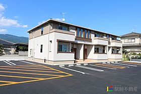 ラフレシールIIIB 201 ｜ 佐賀県小城市三日月町久米744番地（賃貸アパート2LDK・2階・57.64㎡） その1