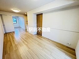 リーヴII 101 1階1LDKのリビング/ダイニング