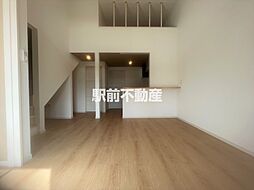 LOFTY SAGA 103 1階3LDKのリビング/ダイニング