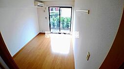 ソレアードガーデンB 102 1階2DKのリビング/ダイニング