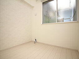 スペース・キャビン 102 1階ワンルームのリビング/ダイニング