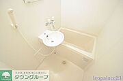 同タイプ部屋の写真となり設備等は現況と異なる場合があります。