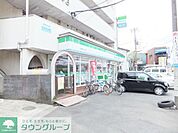 ファミリーマート相模女子大前店 徒歩19分。コンビニ 1450m