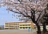 周辺：社家小学校 徒歩2分。小学校 130m