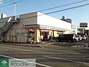 セブンイレブン 徒歩3分。コンビニ 190m