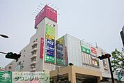 イオン 徒歩5分。ショッピングセンター 380m