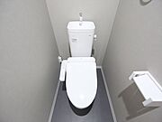 温水洗浄暖房便座付トイレ　同仕様写真