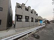 外観　オートロック付　宅配BOX有り