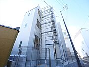 外観　オートロック付　宅配BOX有り