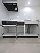 システムキッチン（ガス2口）