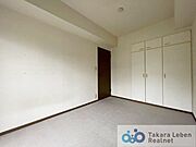 落ち着いたトーンとナチュラルな風合いが心地良いお部屋は、主寝室にも最適です。