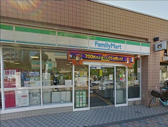 ファミリーマー...