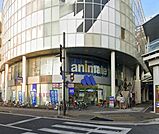 マルエドラッグ高崎駅西口店 徒歩7分。 550m