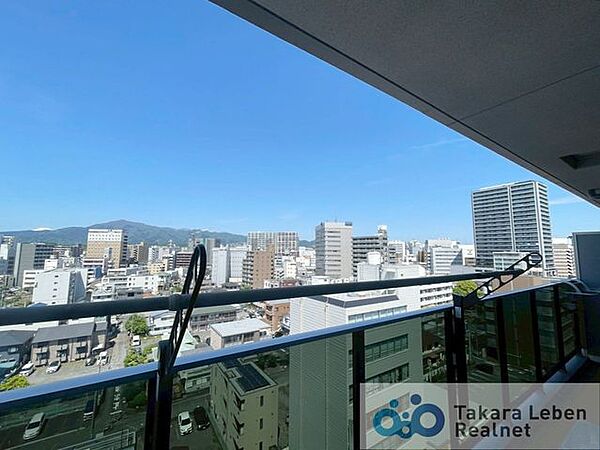 バルコニーを拡大表示