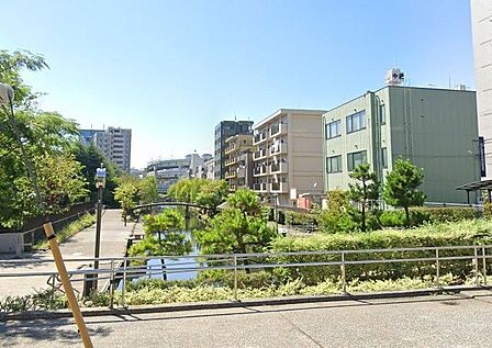 木場親水公園 徒歩11分。 830m