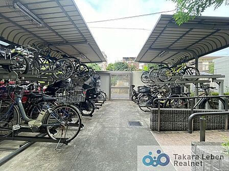 敷地内自転車置場（使用細則要確認）