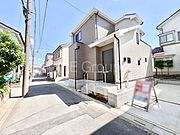 前面道路はきちんと整備されています  