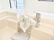 いつでも清潔なおいしいお水を。一つの水栓で水道水と浄水を使い分け。