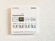 浴室涼風暖房換気乾燥機付きなので、お天気が悪い日のお洗濯も安心！